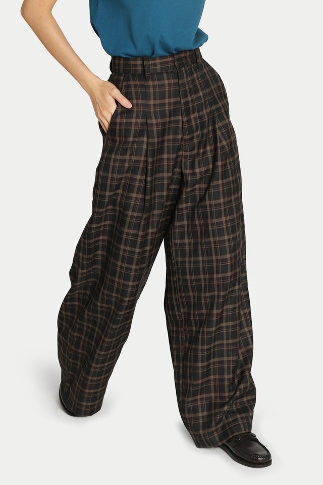 HUGH STRAIGHT LEG EVERYDAY PANTS IN BROWN CHECKS