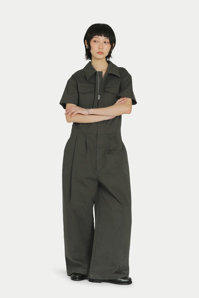 KAITO SHORT SLEEVE WORKER JUMPSUIT IN HUNTER