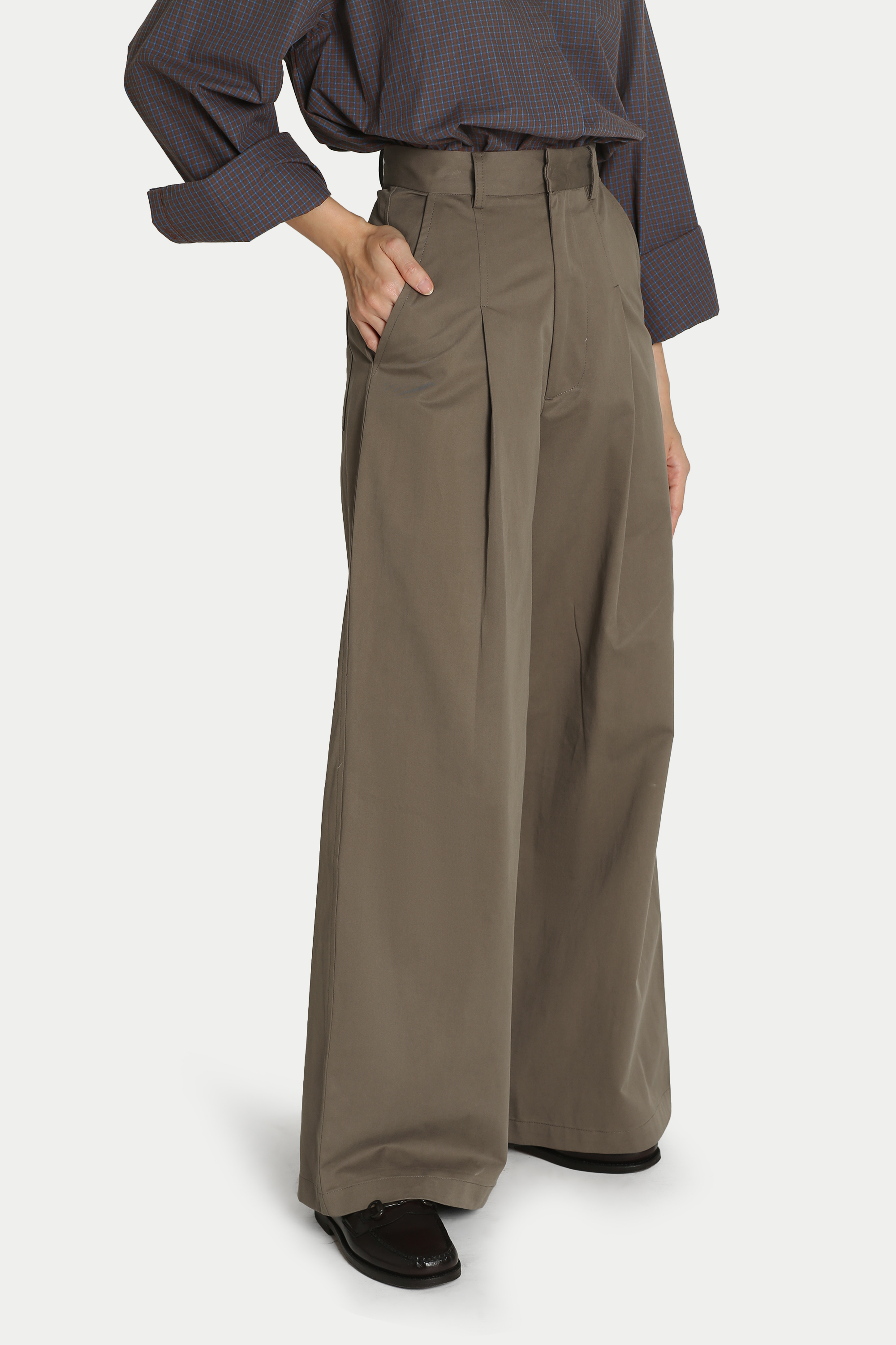 HUGH STRAIGHT LEG EVERYDAY PANTS IN HOJICHA