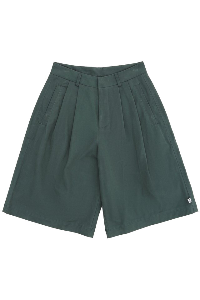 DARIO WIDE-FIT TWILL SHORTS IN FOREST