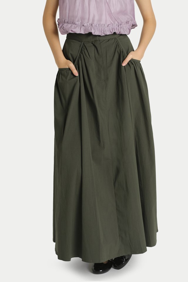 LUNETTE NYLON GATHERED POCKET SKIRT IN MOSS