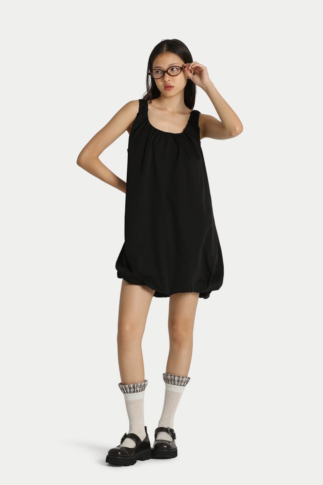 SUZY SCOOP NECK CLOUD ROMPER DRESS IN BLACK