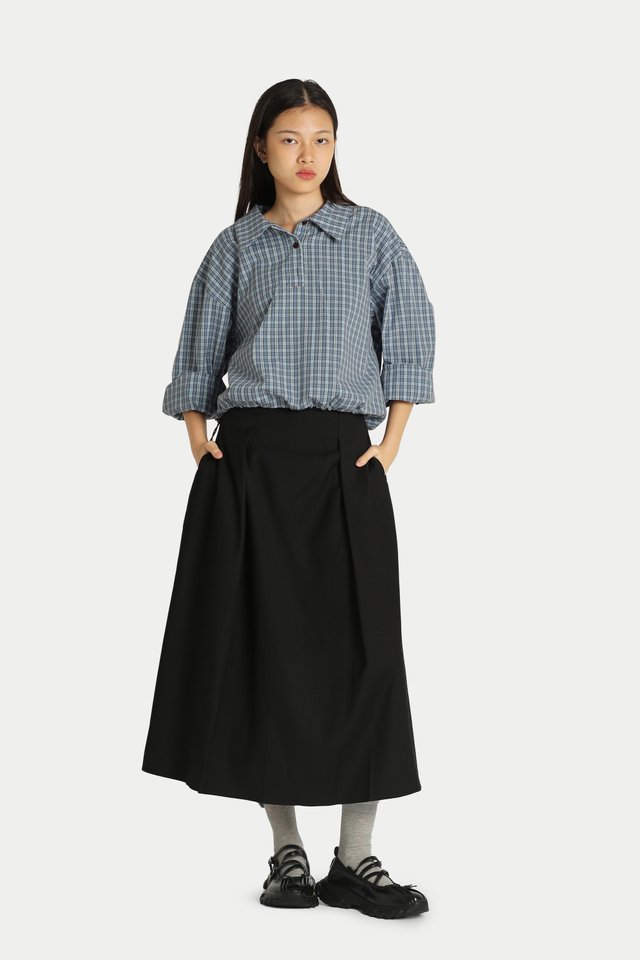 MARLOWE MIDI PLEATED SKIRT IN BLACK