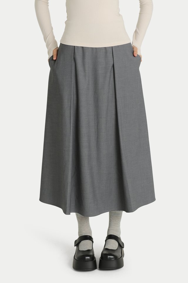 MARLOWE MIDI PLEATED SKIRT IN PEBBLE