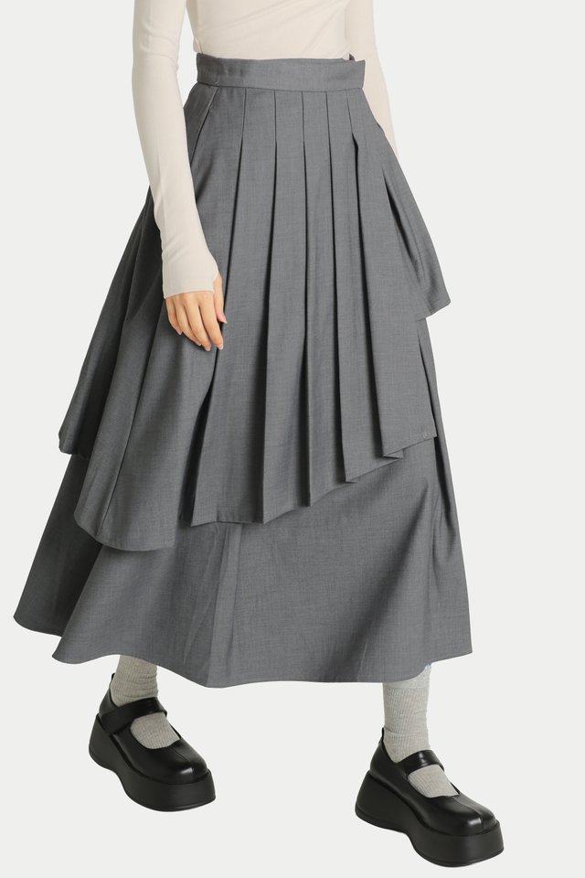 DREE ASYMMETRICAL OUTER SKIRT IN PEBBLE