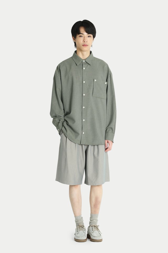 WARREN ELASTIC WAIST PLEATED SHORTS IN STONE