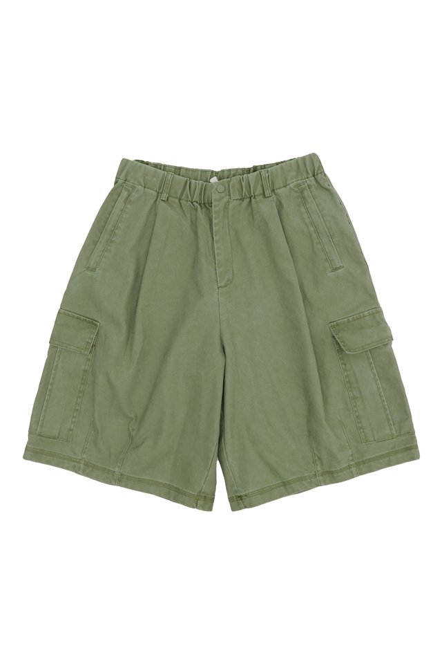 AXEL BOXY-FIT BALLOON SHORTS IN OLIVE