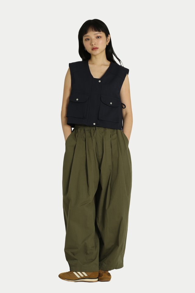 JAEYLL CROPPED SIDE TIE VEST IN NAVY