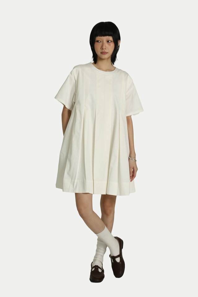 EMA BOXY PLEATED ROMPER DRESS IN WHITE