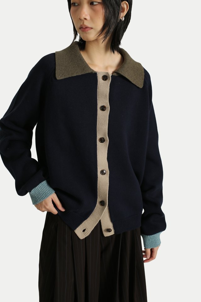 MAITO COLOUR BLOCK CARDIGAN IN MIDNIGHT