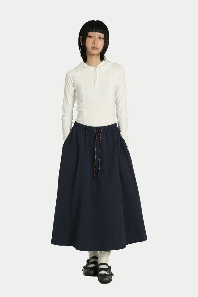 JURI DRAWSTRING MIDI SKIRT IN NAVY