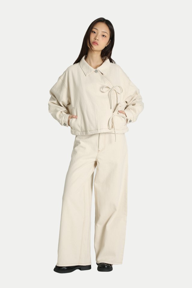 ELIA DOUBLE-BREASTED DENIM CROP JACKET IN ECRU