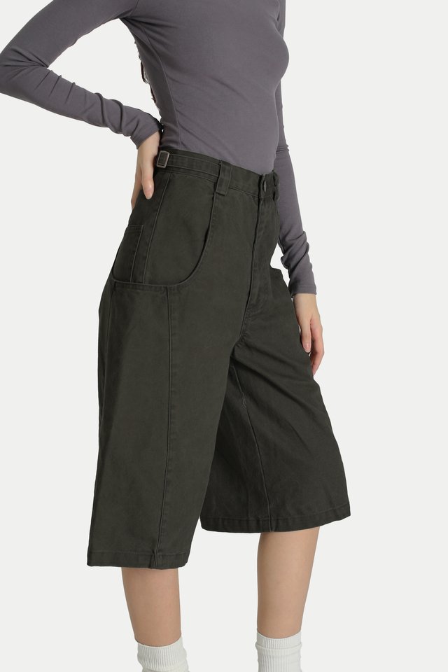 RENJI LONGLINE BASKETWEAVE JORTS IN HUNTER