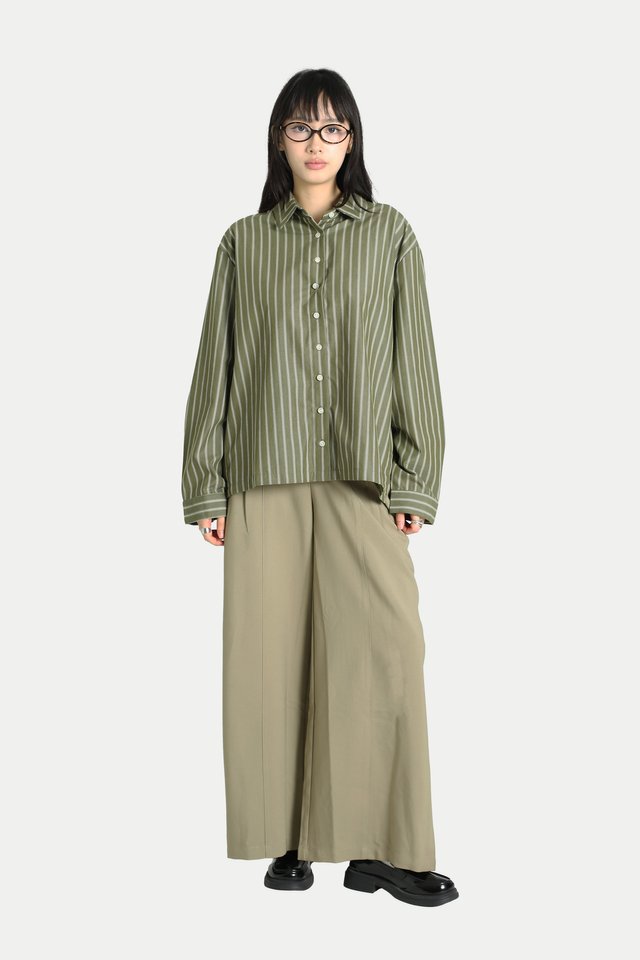 REINA SIDE PANEL SHIRT IN OLIVE STRIPES
