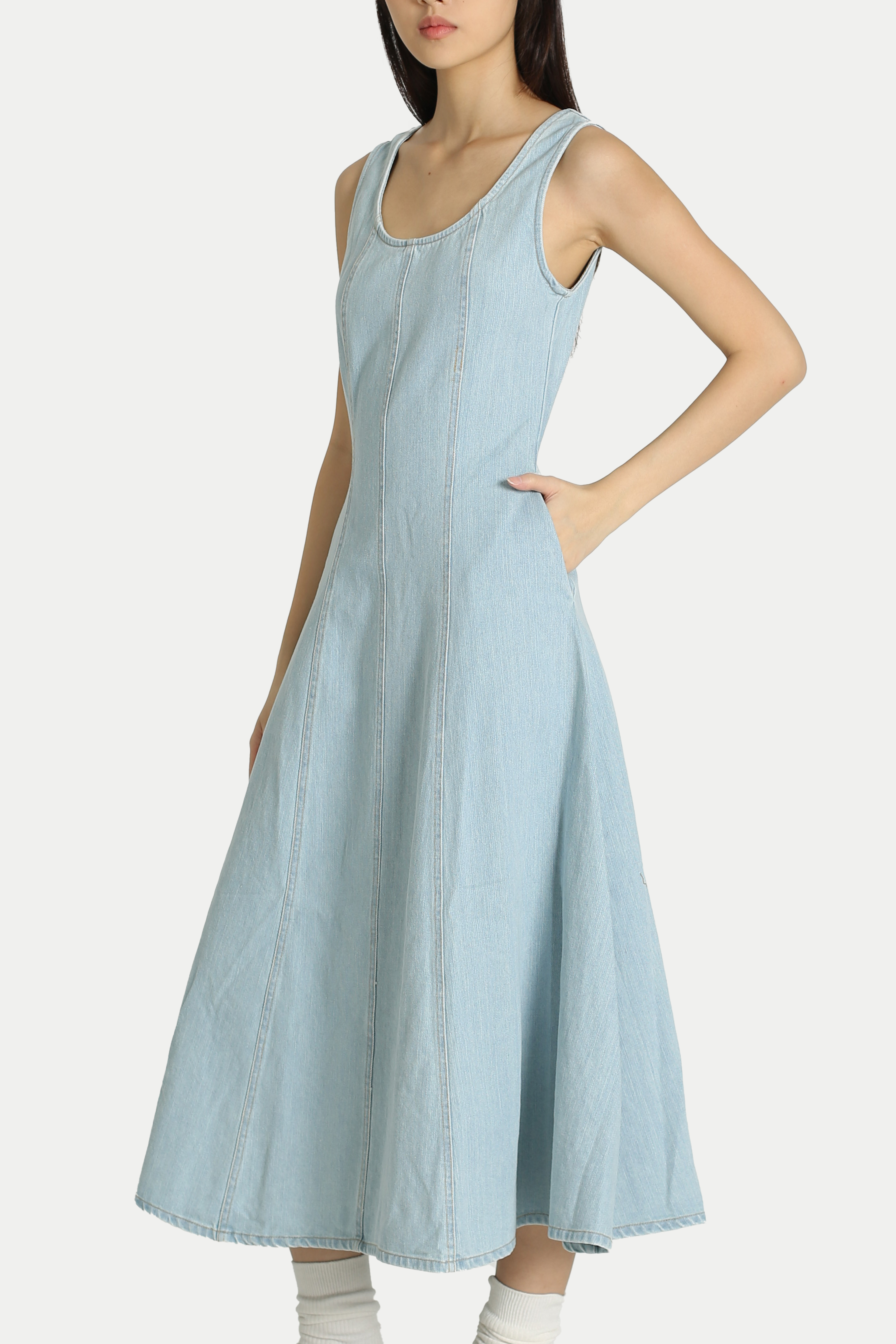 JULIANA DENIM FLARE PANEL DRESS IN LIGHT WASH