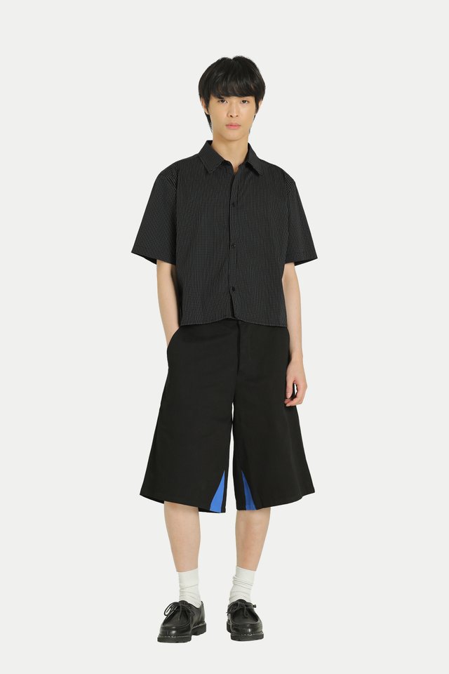 EMERY CROPPED CHECKED SHIRT IN BLACK