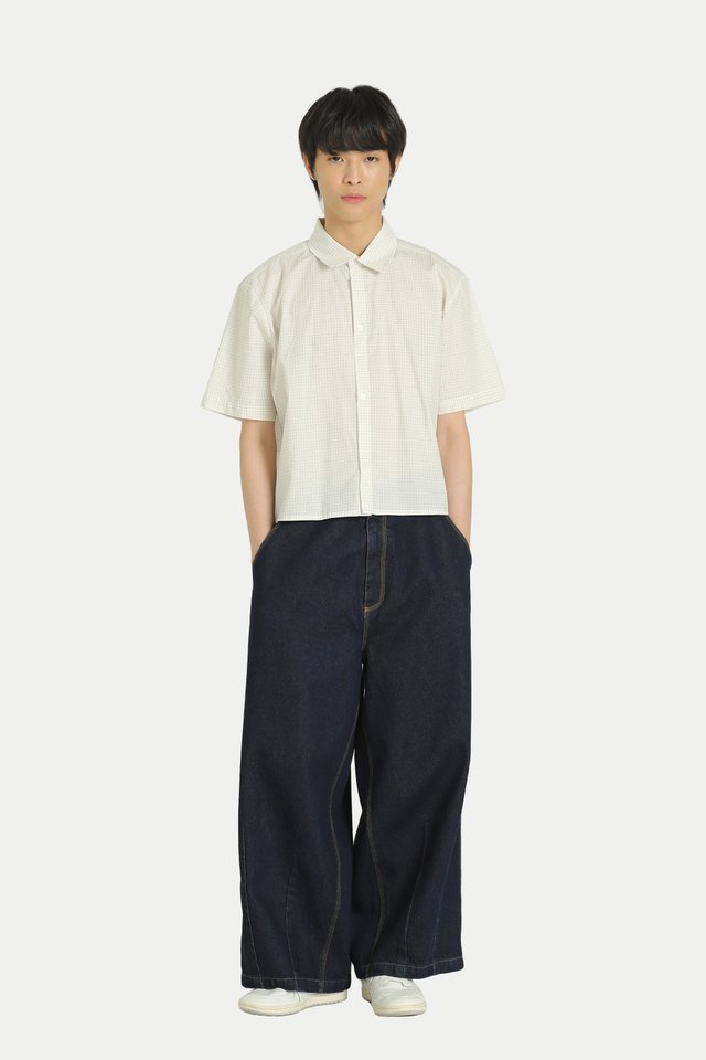 EMERY CROPPED CHECKED SHIRT IN WHITE