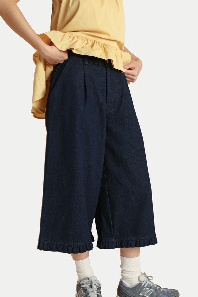 LOLA DENIM FRILL HEM JORTS IN DARK WASH