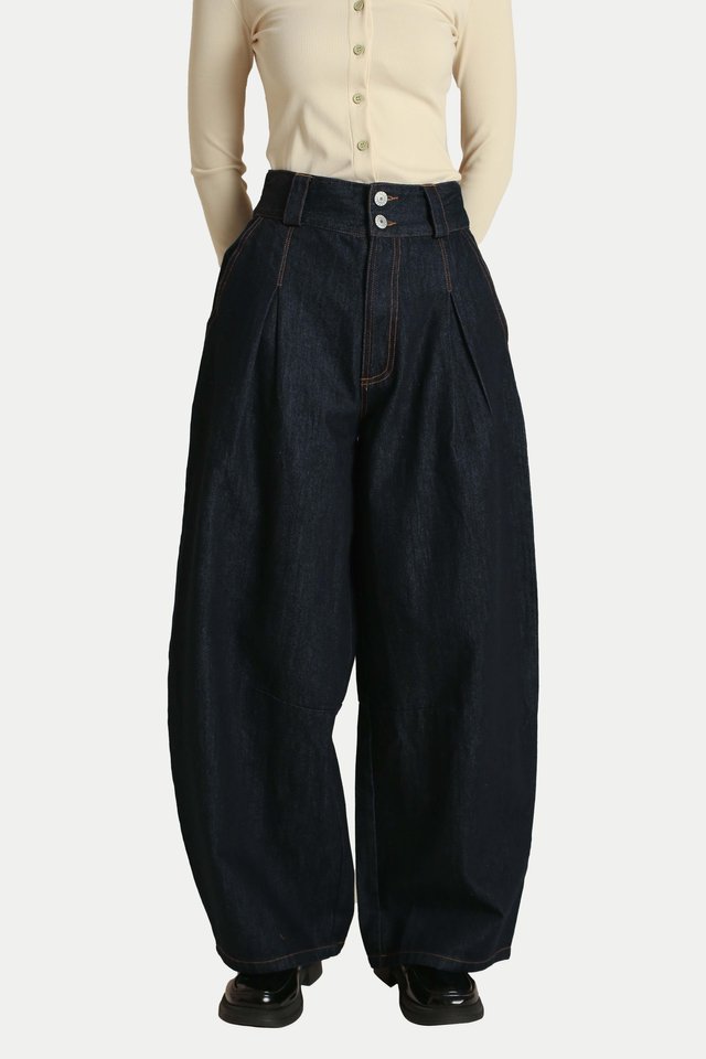 MIKAEL HIGH-WAISTED OBI BARREL LEG JEANS IN DARK WASH