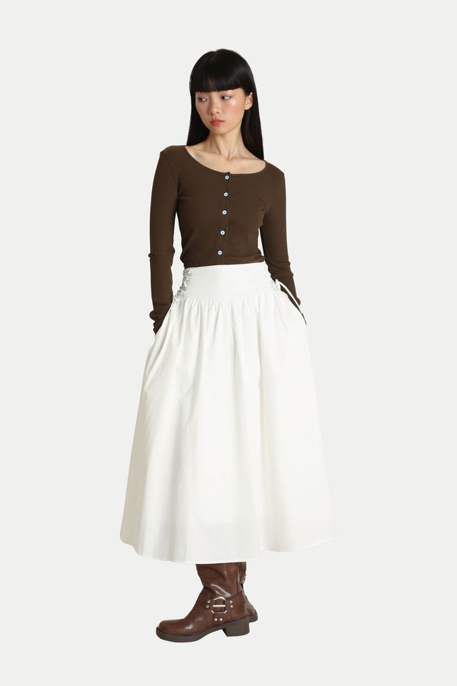 TSUKI SIDE CORSET MIDI SKIRT IN WHITE