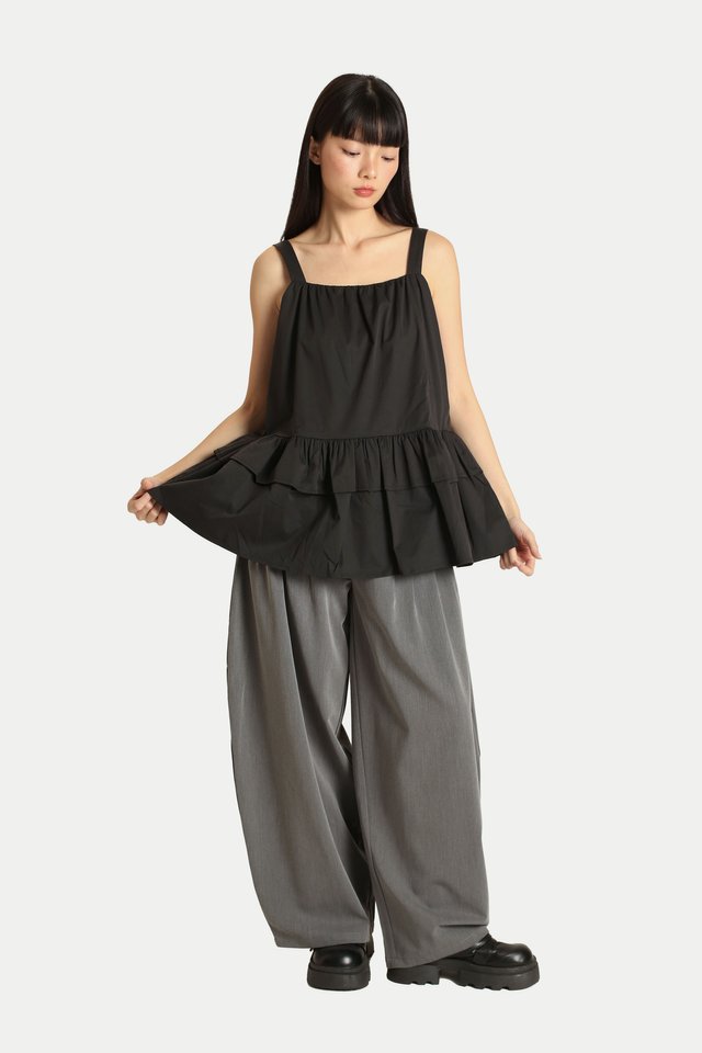 EIMY TIERED PEPLUM FLARE TOP IN BLACK