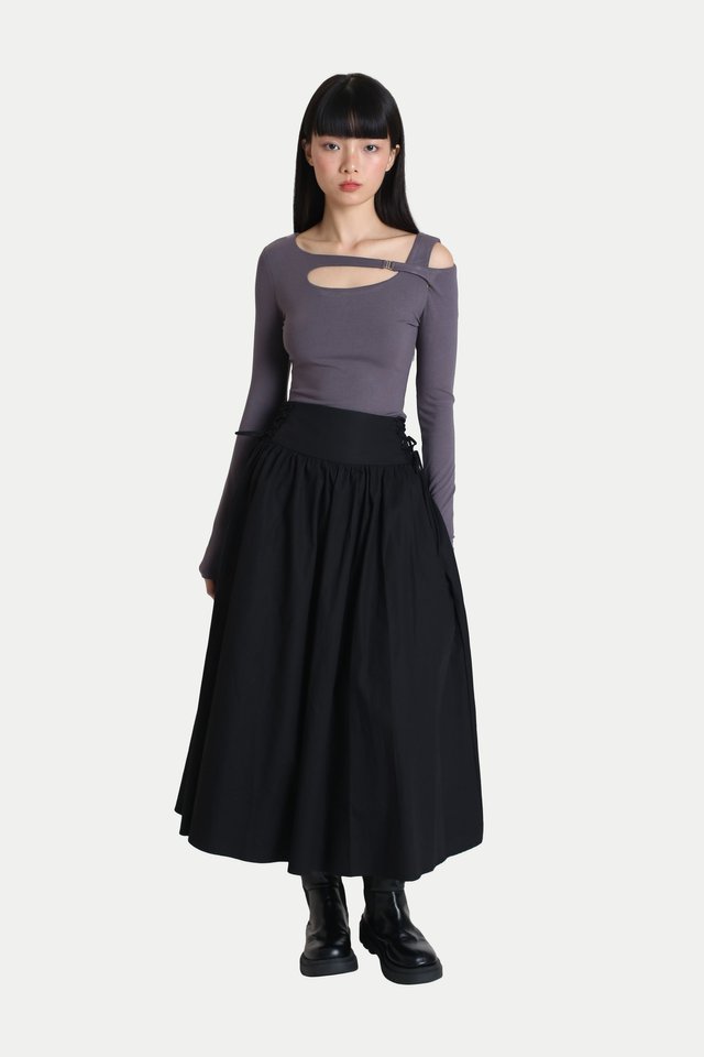 TSUKI SIDE CORSET MIDI SKIRT IN BLACK