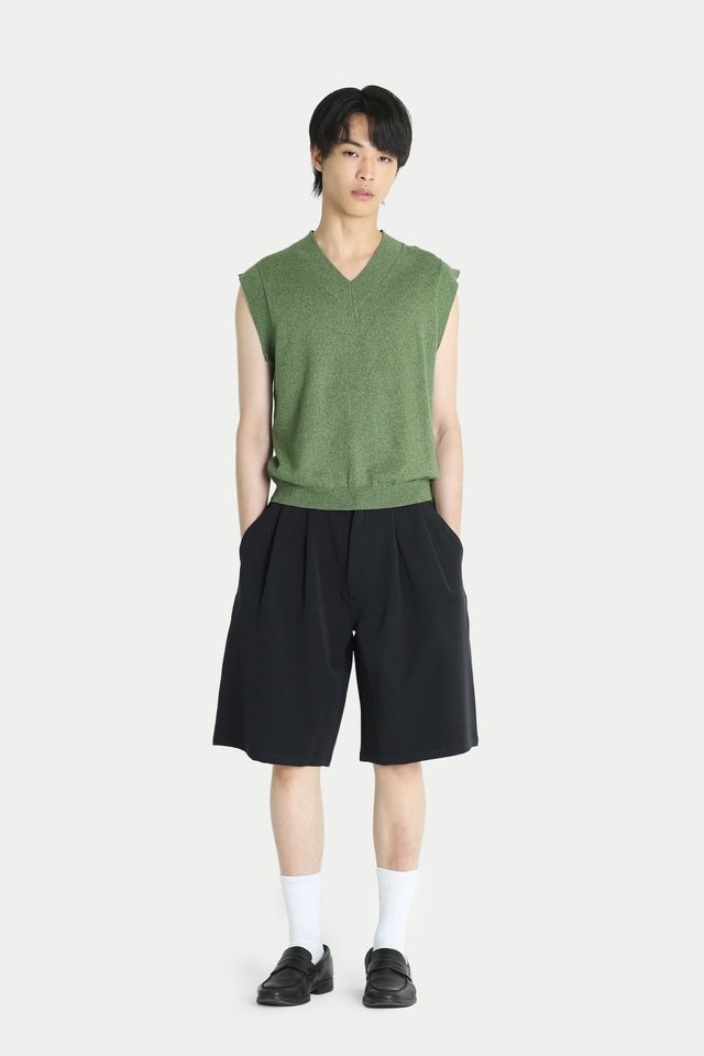LYON SPECKLED KNIT VEST IN GREEN