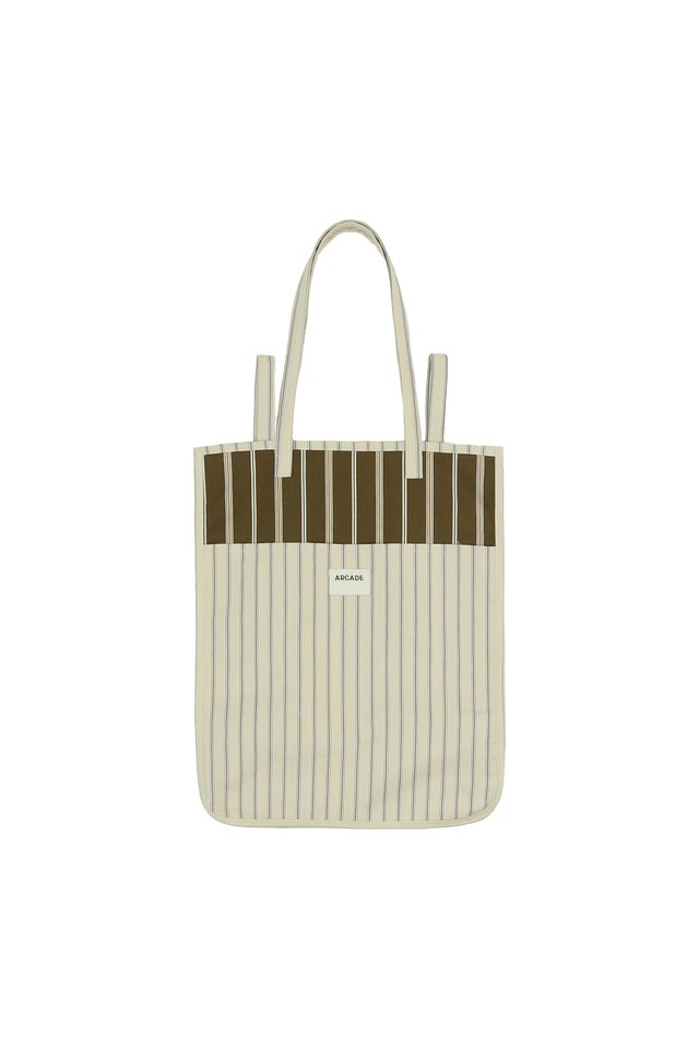 ARCADE TWO-WAY REVERSIBLE TOTE BAG IN CREAM/MOSS STRIPES
