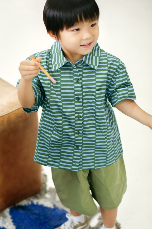 ELODIE “GROOVY” MINI SHIRT IN GREEN/BLUE