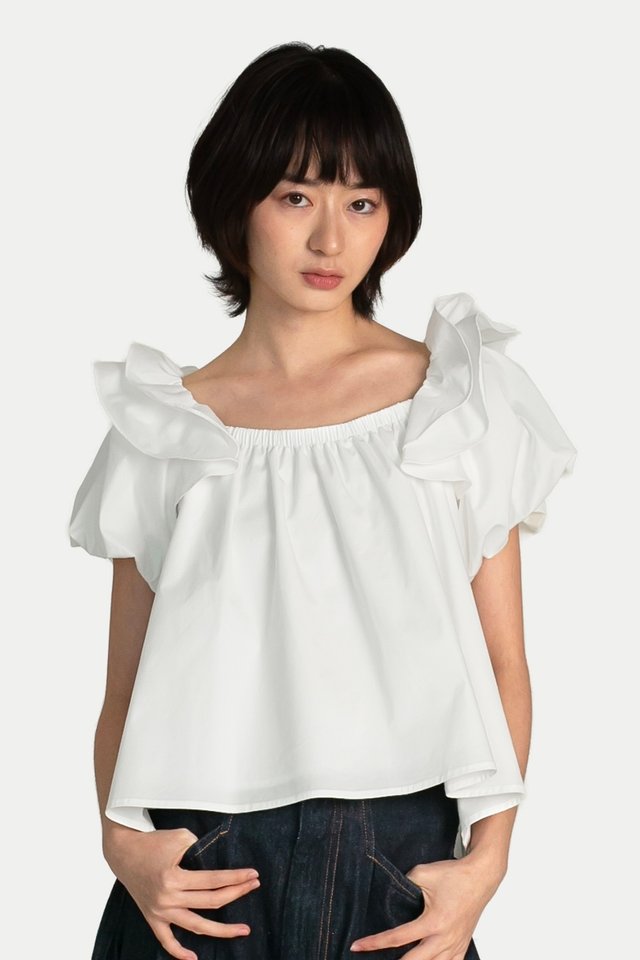 LEANA CLOUD FLARE TOP IN WHITE