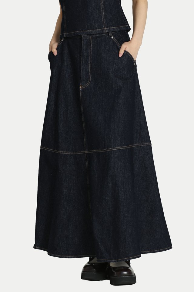 JADEN DENIM FLARE SKIRT IN DARK WASH