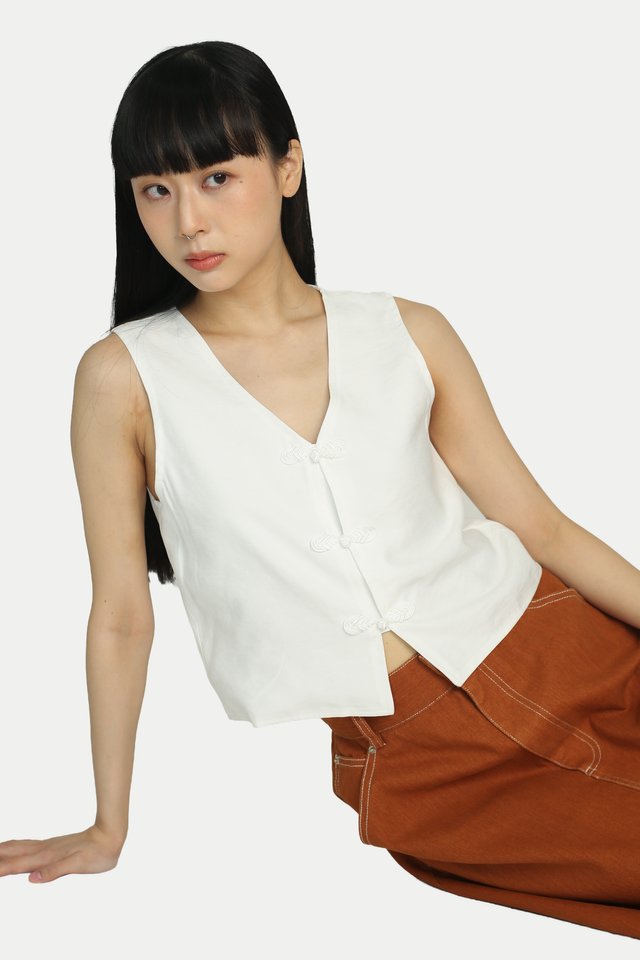 KOEMI CHEONGSAM VEST TOP IN WHITE