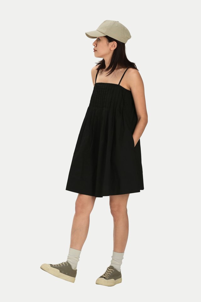 BLOSSOM PLEATED ROMPER DRESS IN BLACK