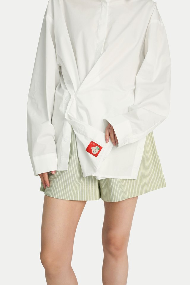 ARUNA MULTI-WEARING BUTTON SHIRT IN WHITE