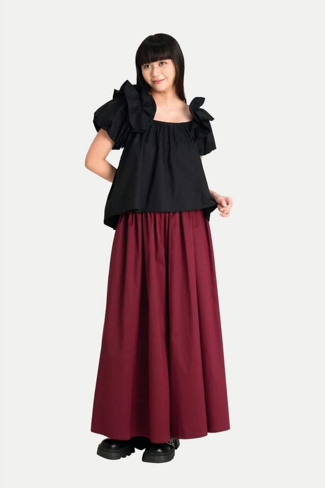 LEANA CLOUD FLARE TOP IN BLACK