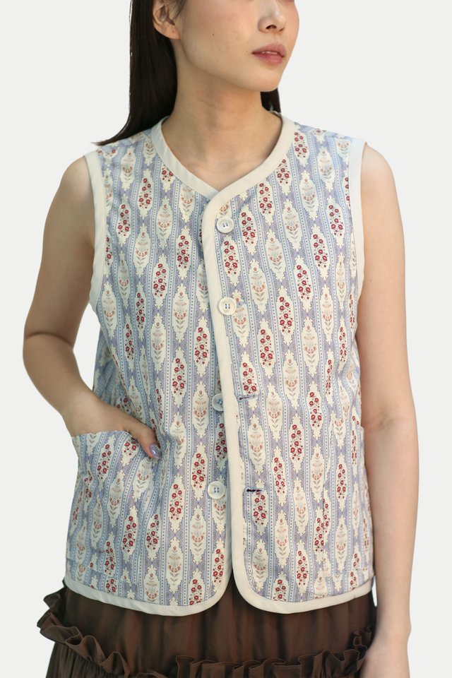 RISA REVERSIBLE BOXY VEST IN CREAM/WILDFLOWERS