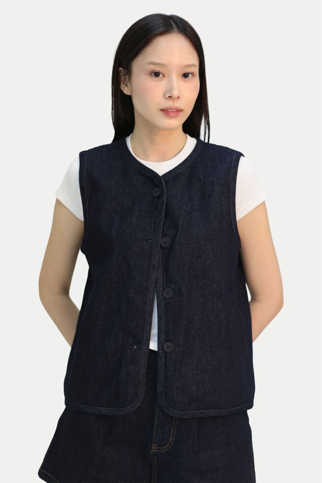 RISA REVERSIBLE BOXY VEST IN DARK/TERRACOTTA CHECKS