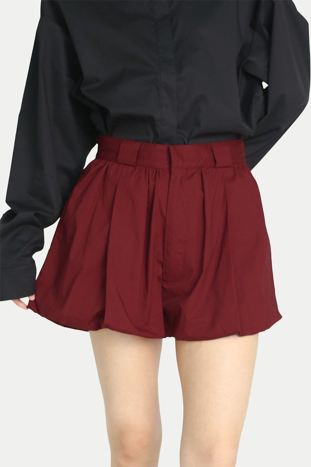 MACIE MINI BUBBLE SHORTS IN CHERRY