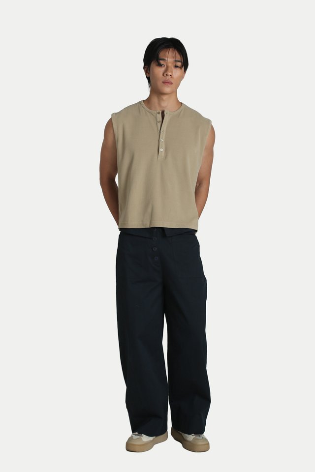 HUDSON COLLARED WIDE-FIT TROUSERS IN NAVY