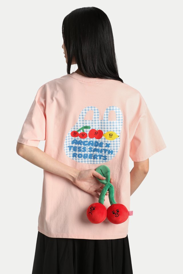 ARCADE X TESS SMITH-ROBERTS “GROCERY BAG” OVERSIZED T-SHIRT IN PINK