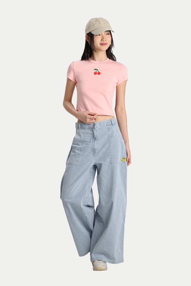 ARCADE X TESS SMITH-ROBERTS “CHERRY” CONTRAST-STITCH BABY TEE IN PINK