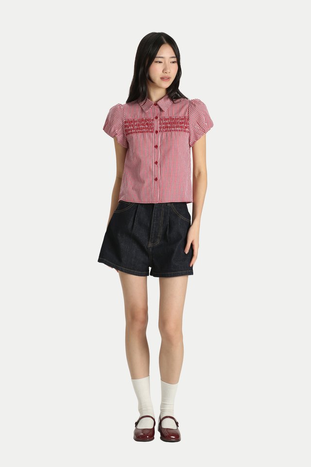 DARCIE DENIM SHORTS IN DARK WASH