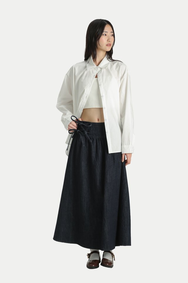 JOAN DENIM SIDE TIE YOKE GATHER SKIRT IN DARK WASH