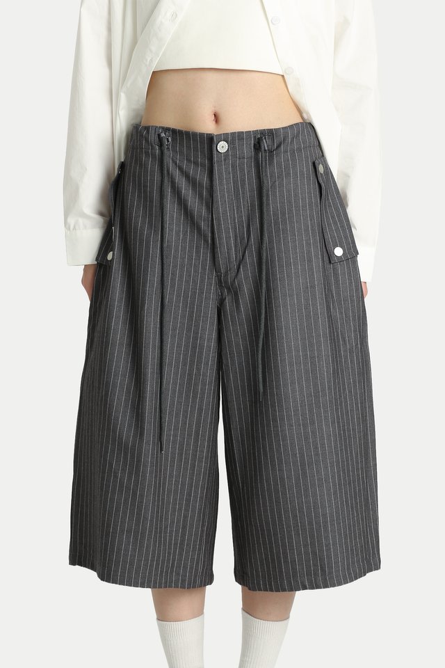 RAIDEN LONGLINE JORTS IN PEBBLE STRIPES