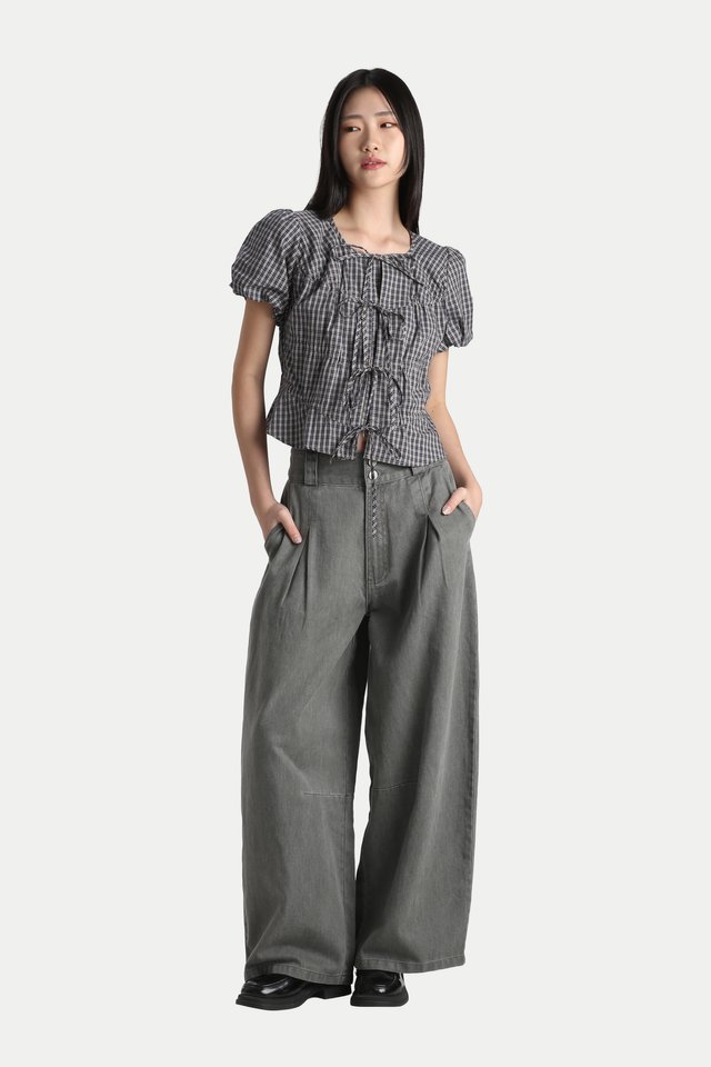 MIKAEL HIGH-WAISTED OBI BARREL LEG JEANS IN CHARCOAL