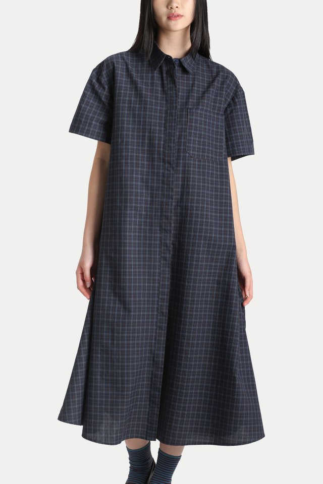 CHIARA OVERSIZED SHIRT DRESS IN NAVY CHECKS
