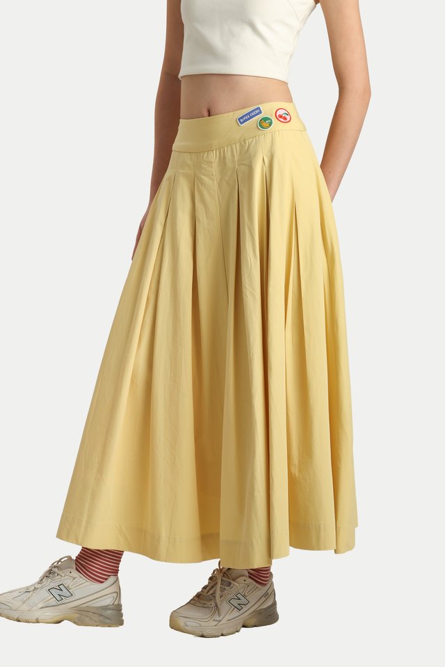 ARCADE X TESS SMITH-ROBERTS "SUPER FRESH" PLEATED SKIRT IN LEMON