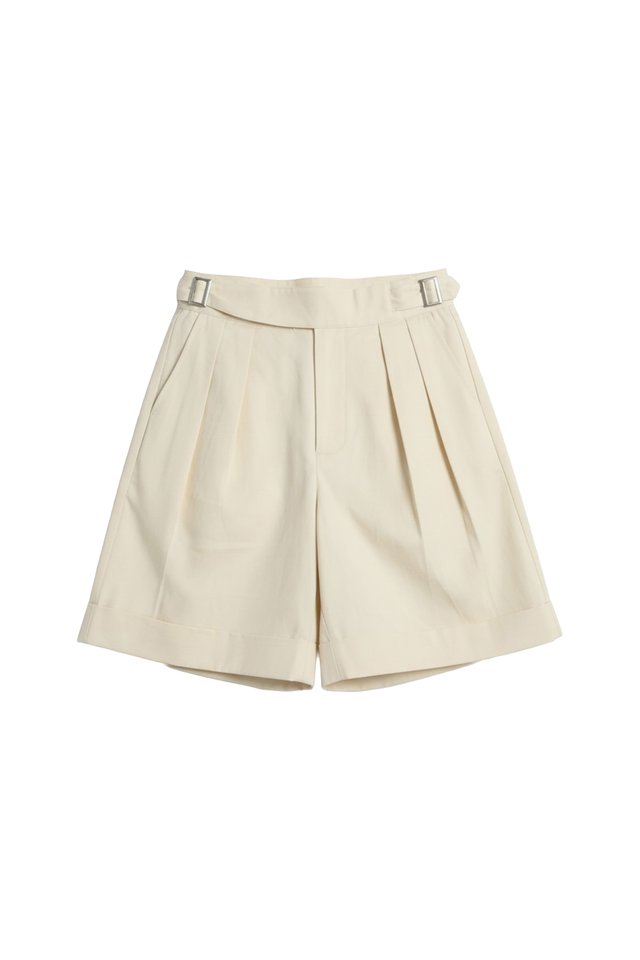 OSKAR PLEATED GURKHA SHORTS IN CREAM