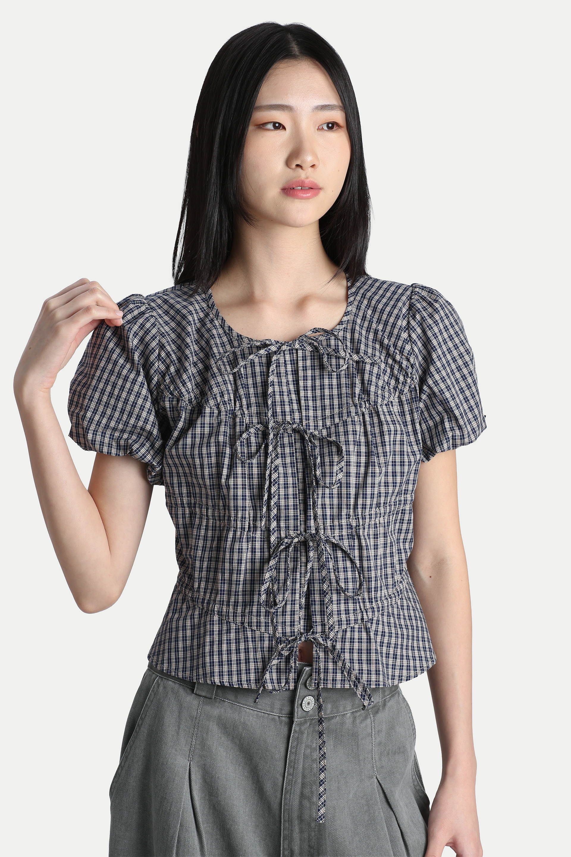TESSIE PUFF SLEEVE TIE TOP IN NAVY CHECKS