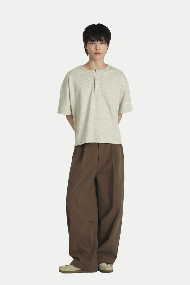 KOA BOXY-FIT HENLEY TOP IN OATMEAL